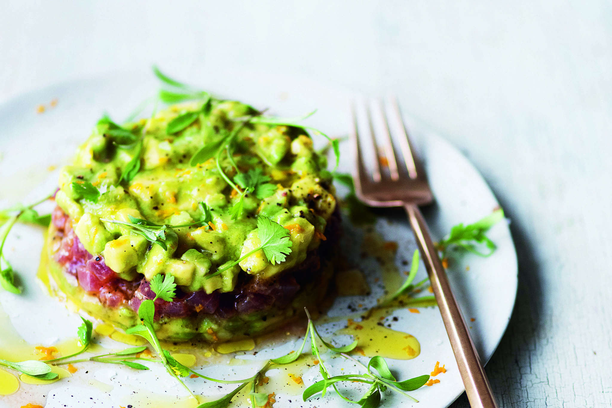 tuna-carpaccio-avocado-dale-pinnock